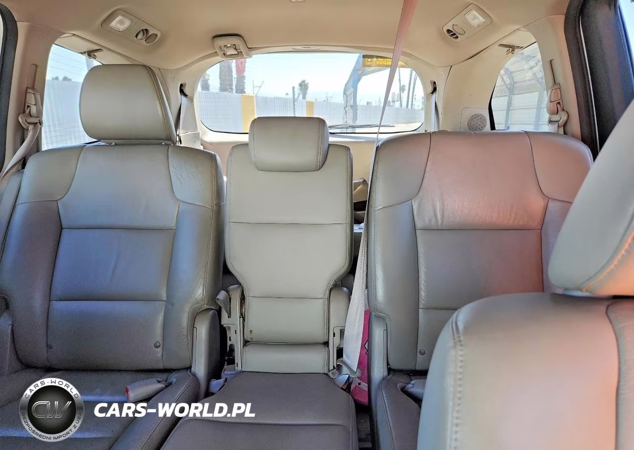 2012 Honda Odyssey Touring VIN:5FNRL5H99CB112722 - 10
