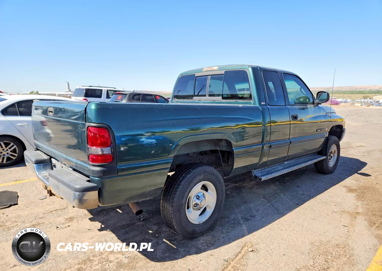 2000 Dodge Ram 1500 VIN:3B7HF13Z2YM215325 - 3