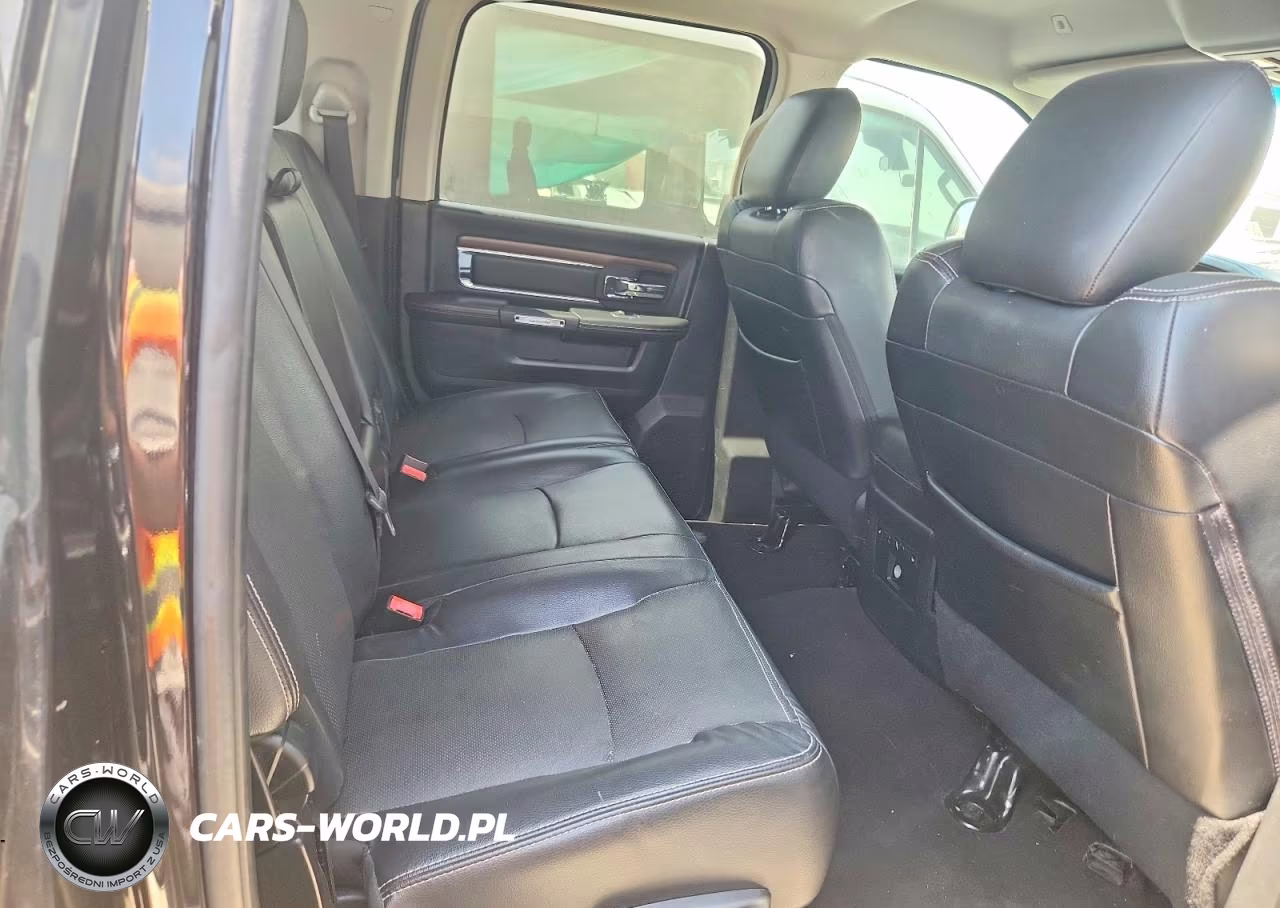 2017 Ram 2500 Laramie VIN:3C6UR5NLXHG588432 - 10