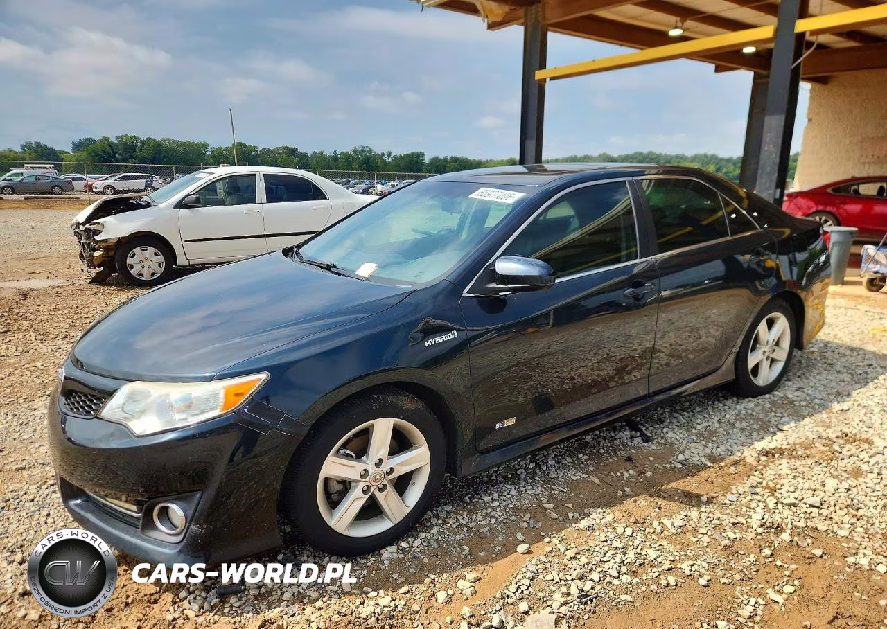 2014 Toyota Camry Hybrid Se