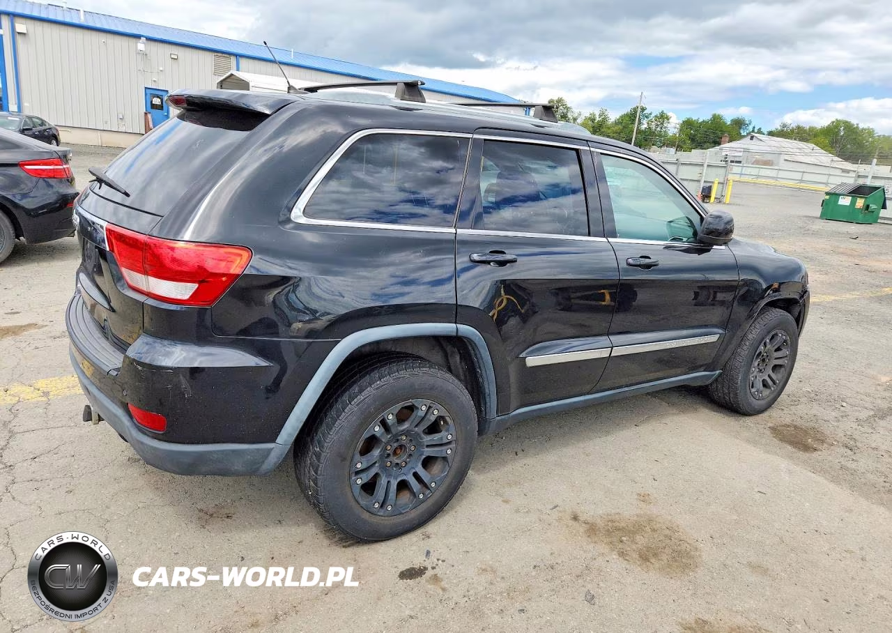 2012 Jeep Grand Cherokee Laredo VIN:1C4RJFAG3CC299103 - 3