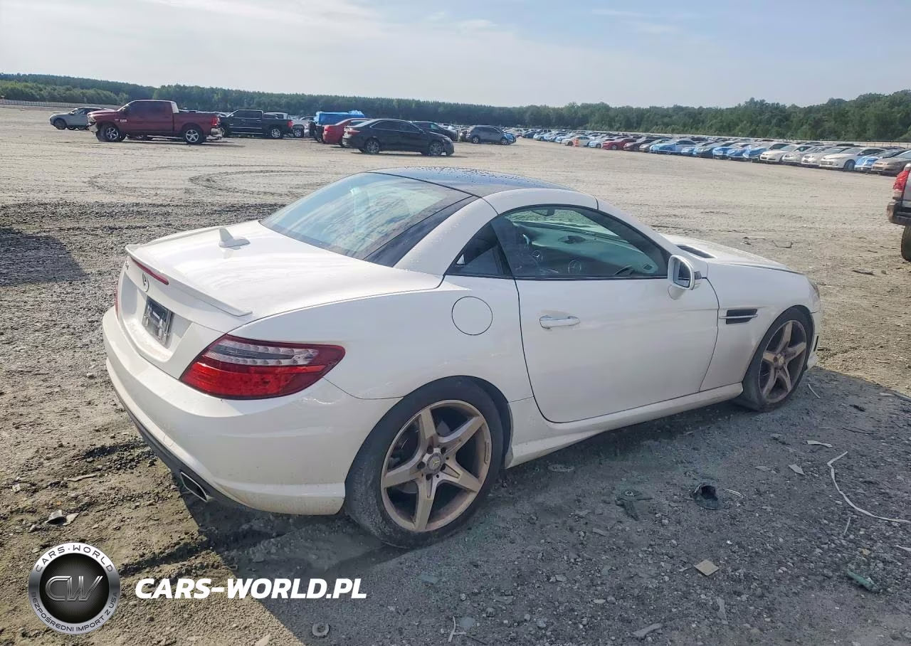 2016 Mercedes-Benz Slk 350 VIN:WDDPK5HA8GF120130 - 3
