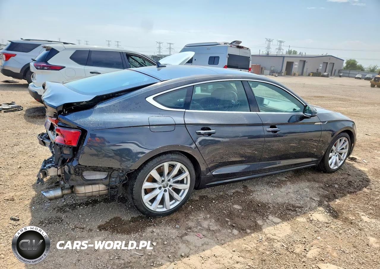 2018 Audi A5 Premium Plus VIN:WAUBNCF57JA009866 - 3