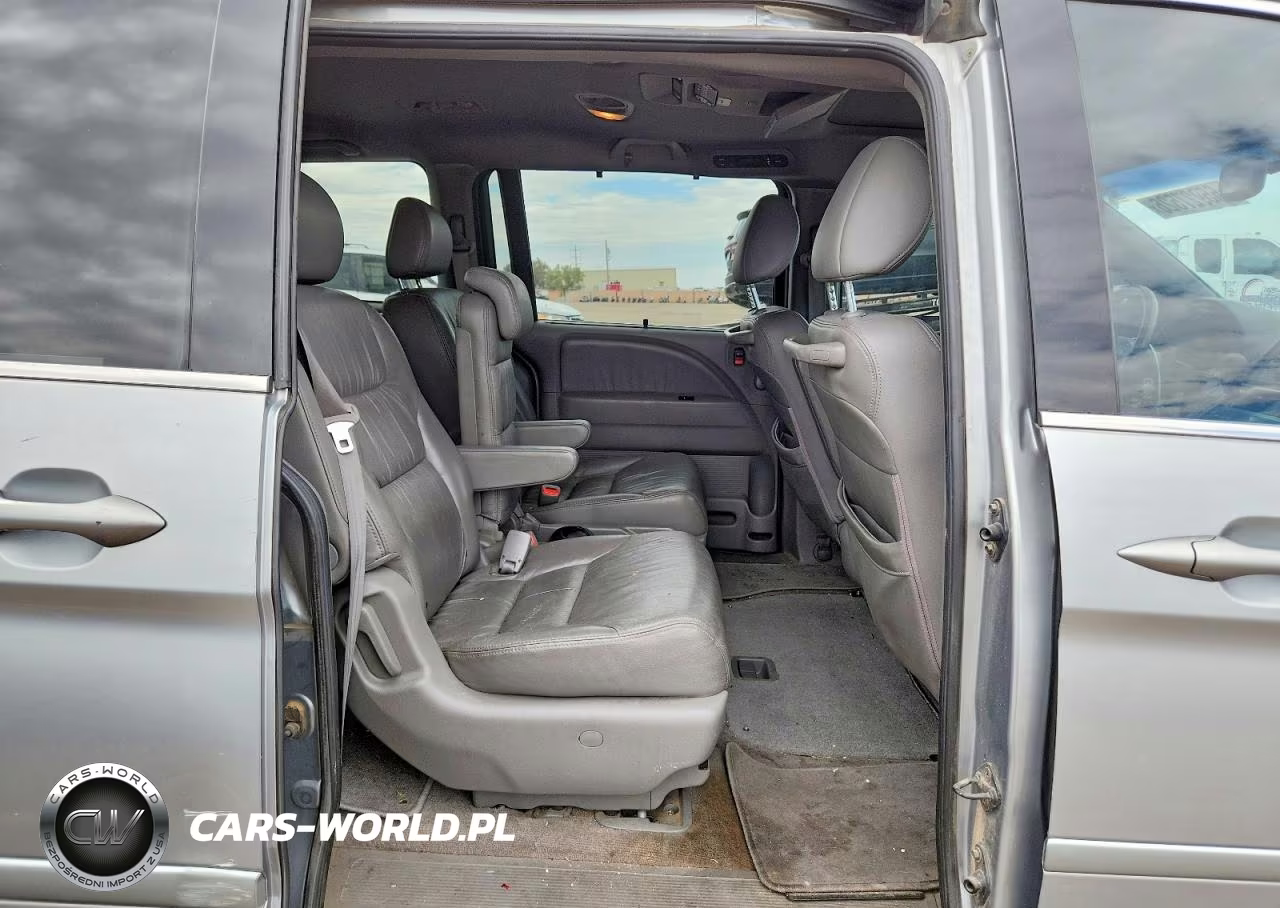 2010 Honda Odyssey Touring VIN:5FNRL3H95AB078702 - 11