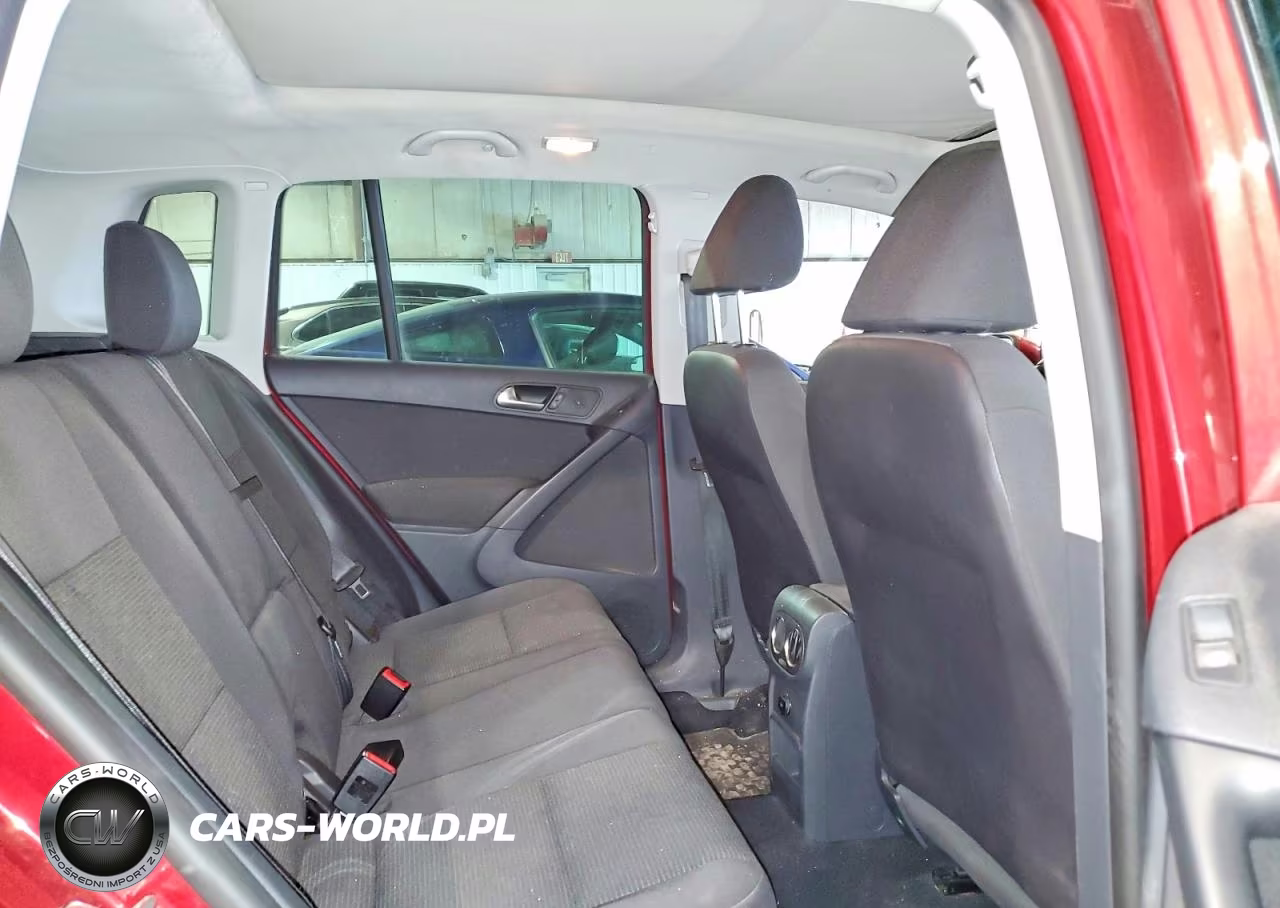 2013 Volkswagen Tiguan S VIN:WVGBV3AXXDW067145 - 11