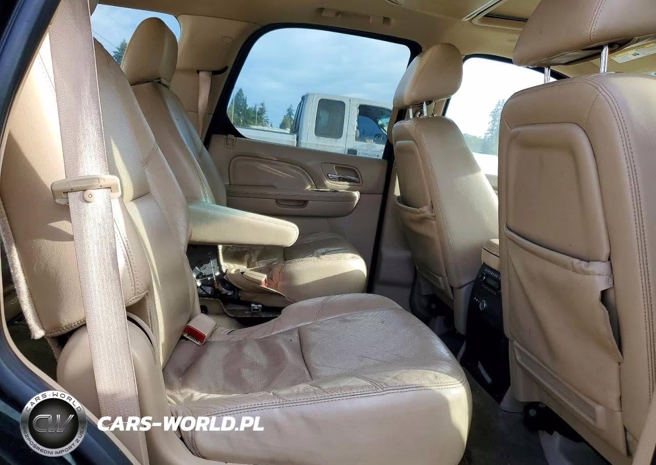 2011 Cadillac Escalade VIN:1GYS4AEFXBR139965 - 11