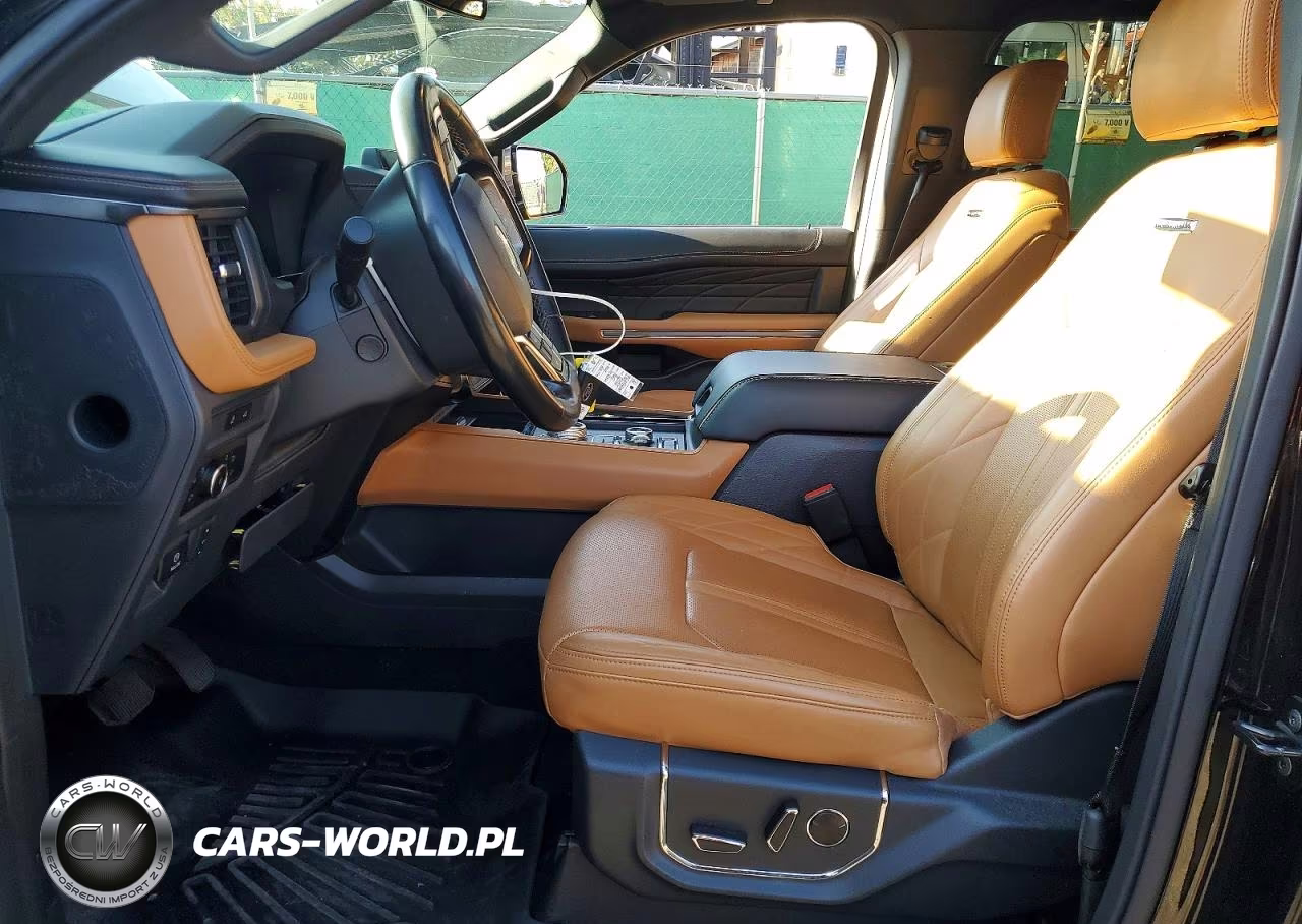 2023 Ford Expedition Platinum VIN:1FMJU1M8XPEA54090 - 7