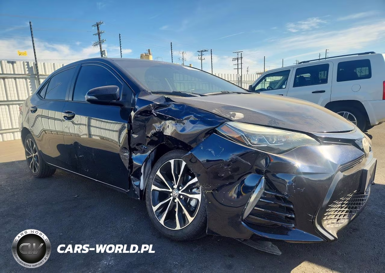 2018 Toyota Corolla Xse VIN:5YFBURHE9JP766804 - 4