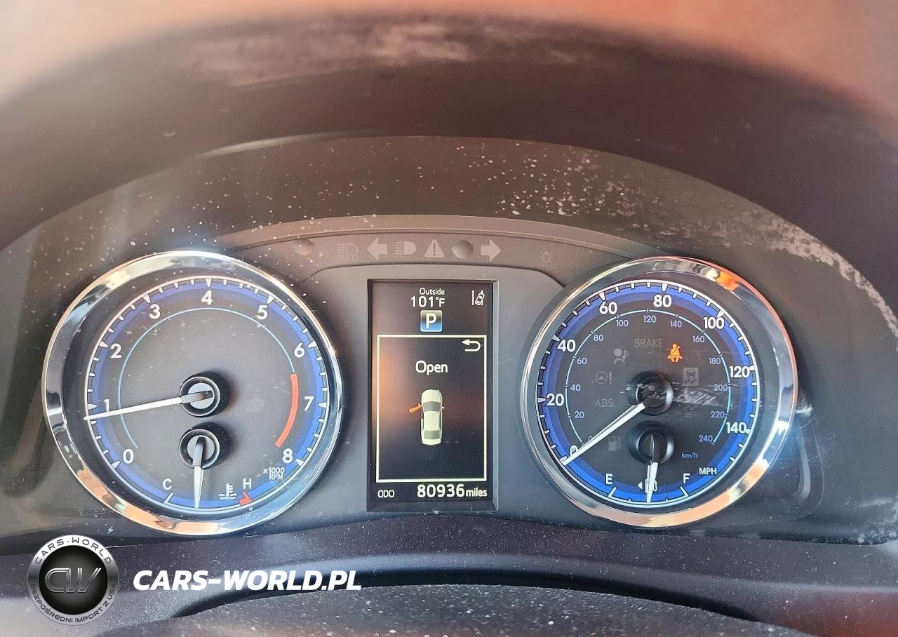 2018 Toyota Corolla Xse VIN:5YFBURHE9JP766804 - 9
