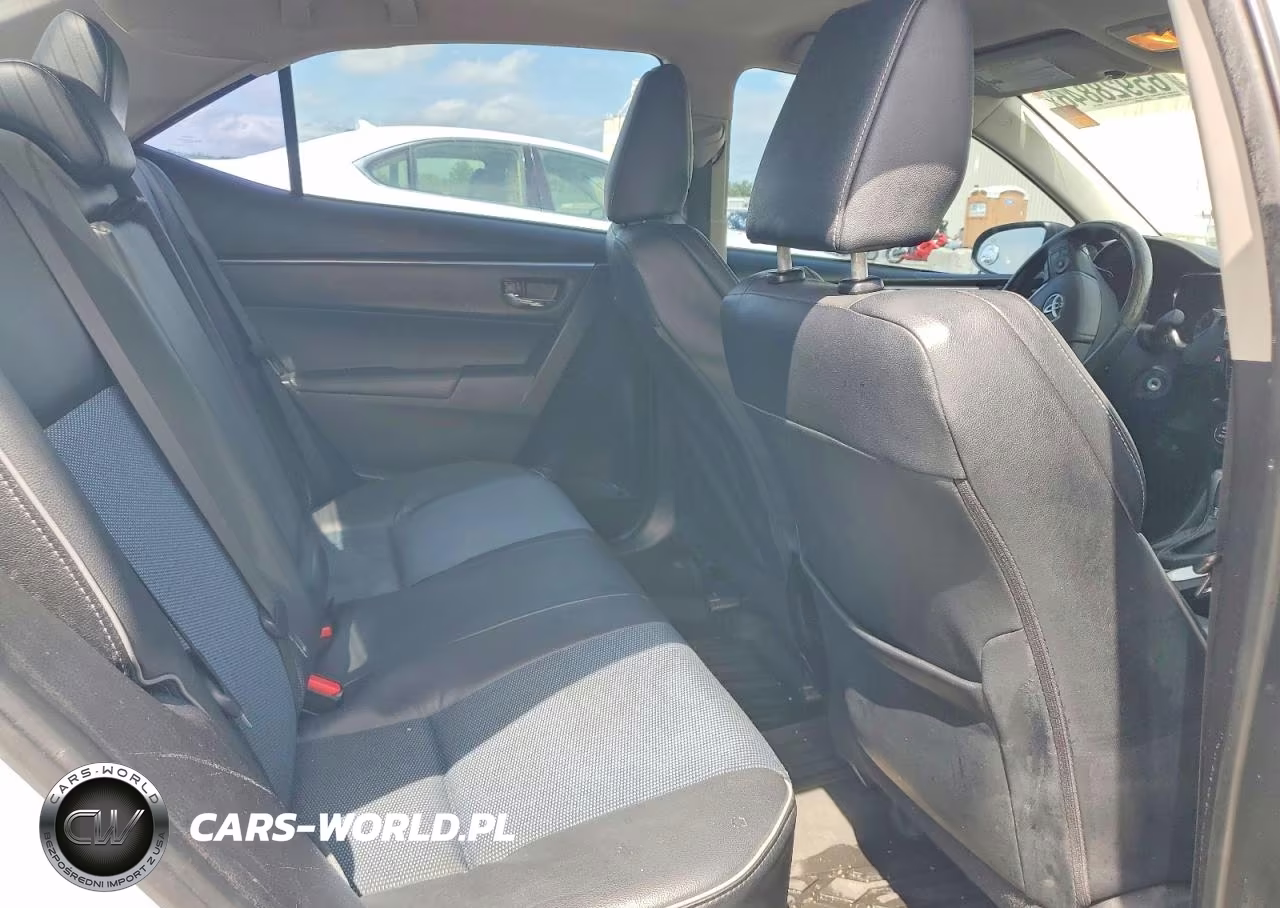 2015 Toyota Corolla S Plus VIN:5YFBURHE3FP180381 - 10