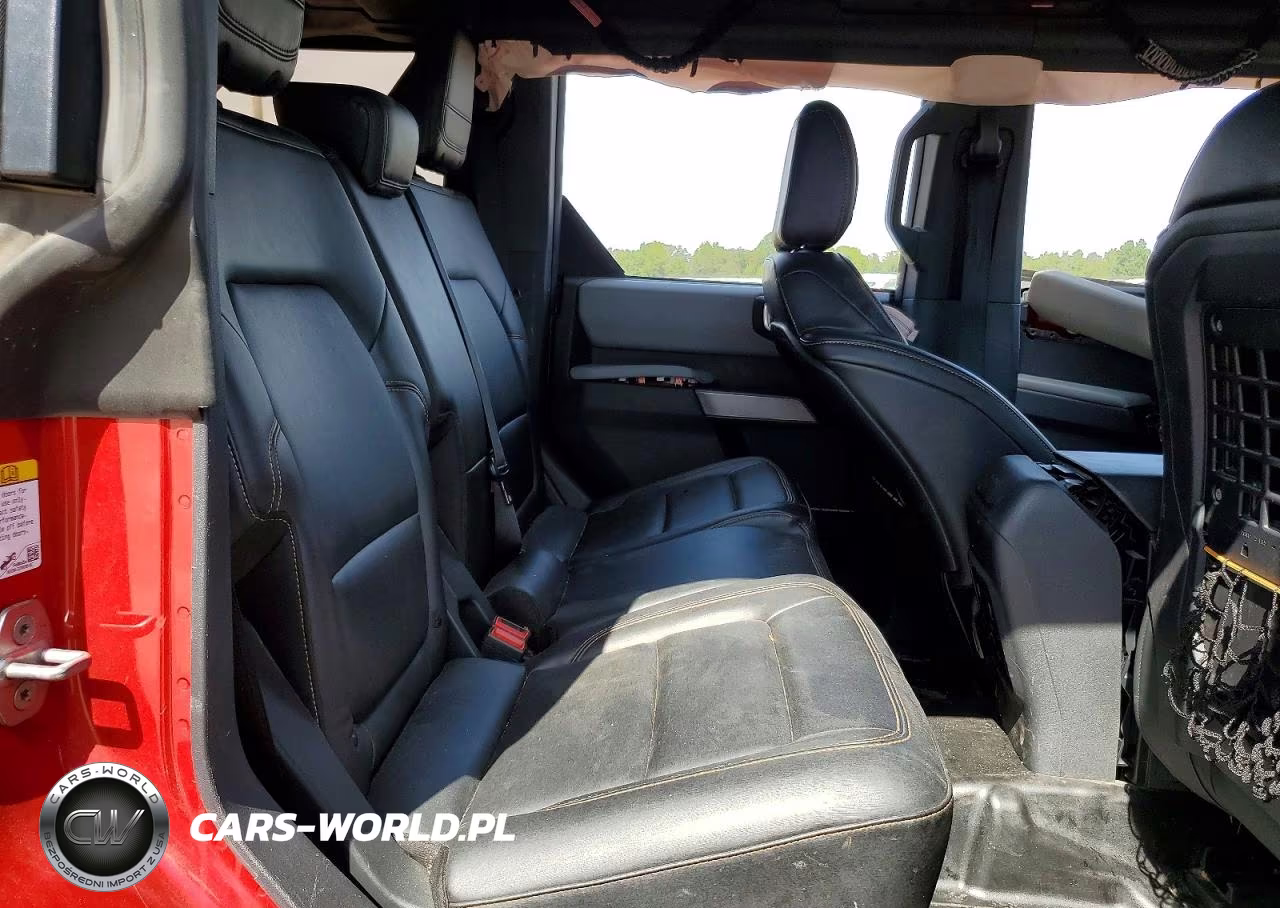 2021 Ford Bronco Base VIN:1FMEE5DP4MLA93083 - 11