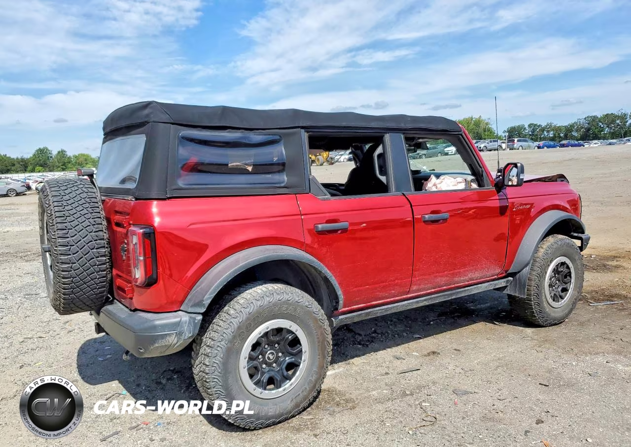 2021 Ford Bronco Base VIN:1FMEE5DP4MLA93083 - 3