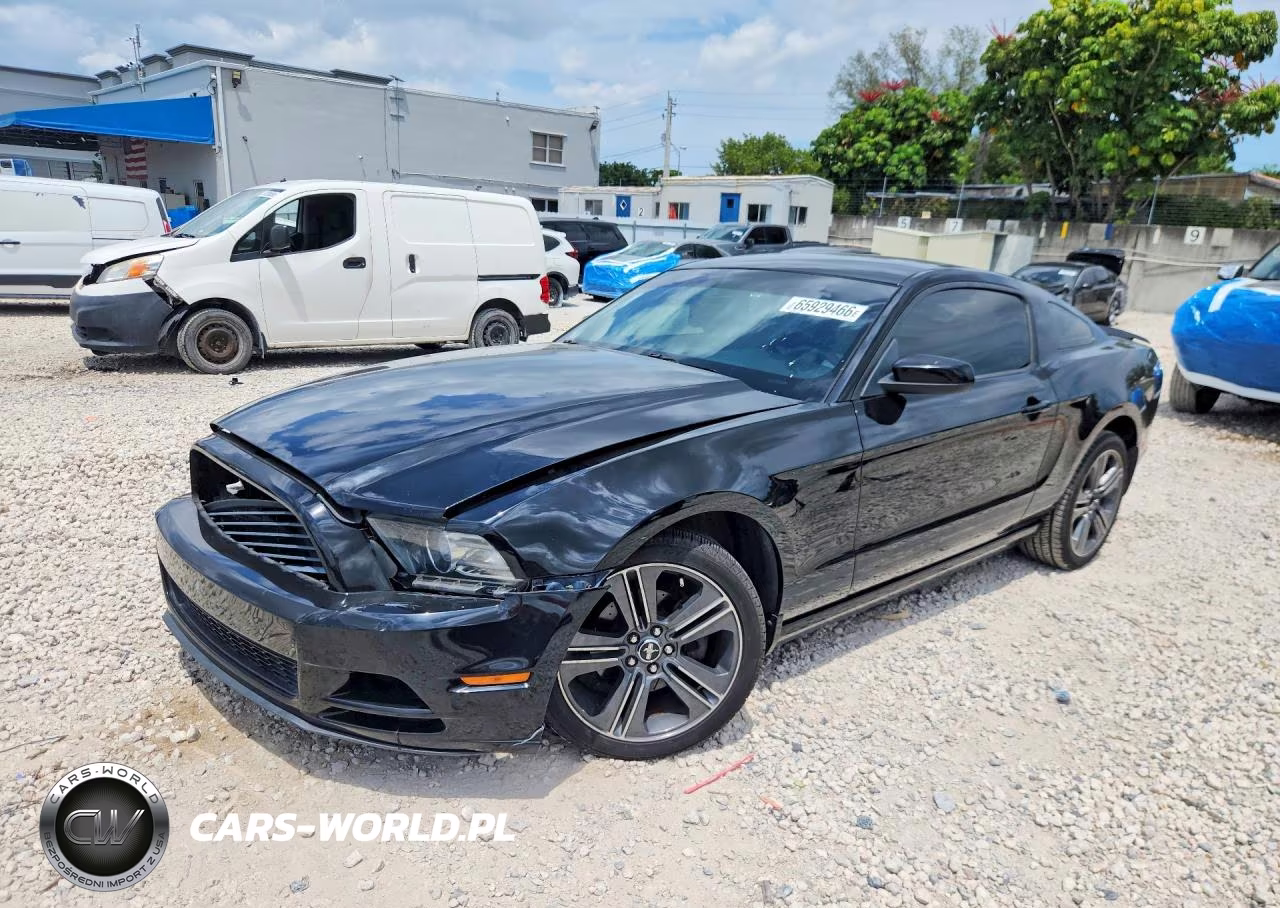 2013 Ford Mustang – zdjęcie 1 z 12