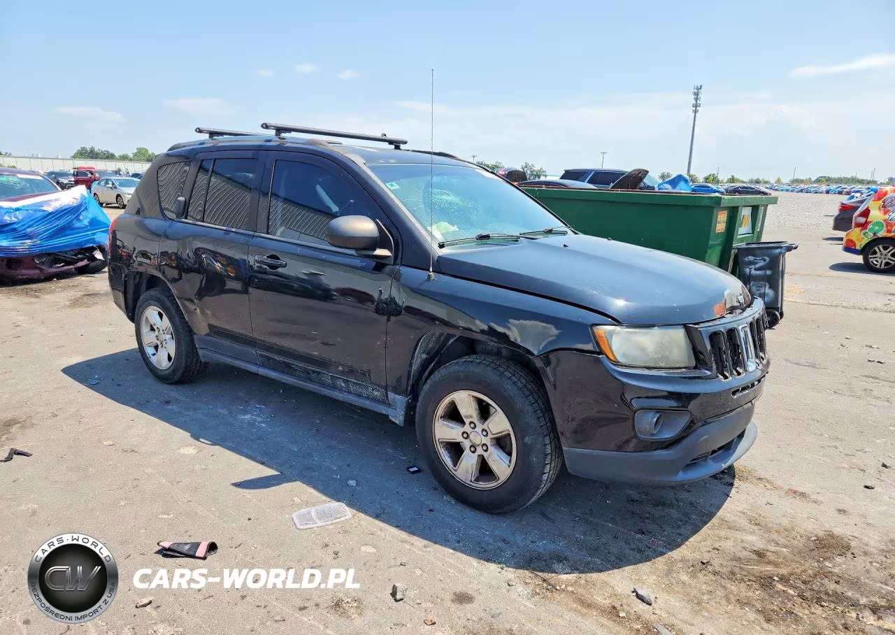 2014 Jeep Compass Sport VIN:1C4NJCBA7ED521968 - 4