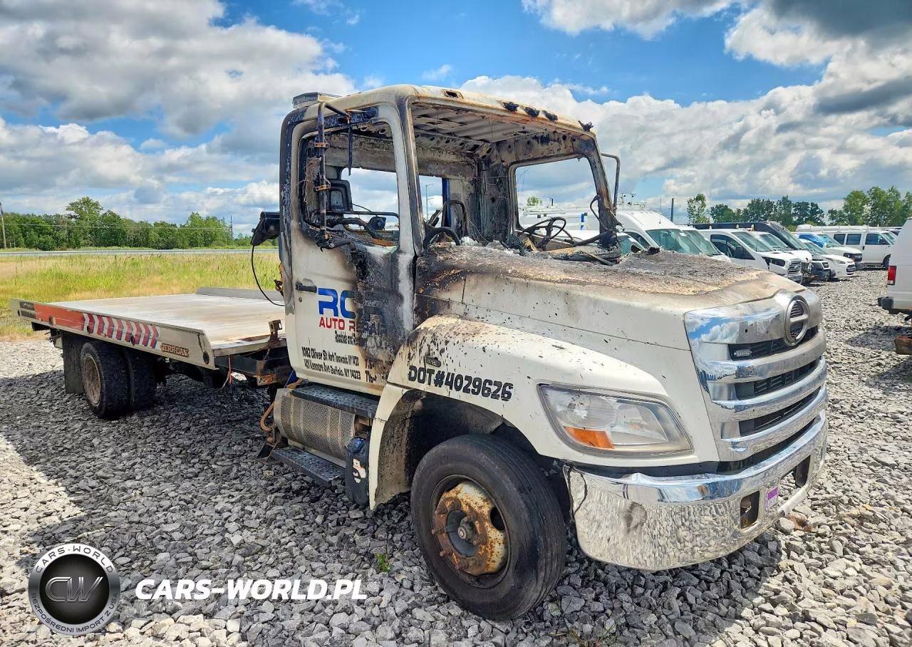 2015 Hino 258-268 VIN:5PVNE8JP8F4S51142 - 4