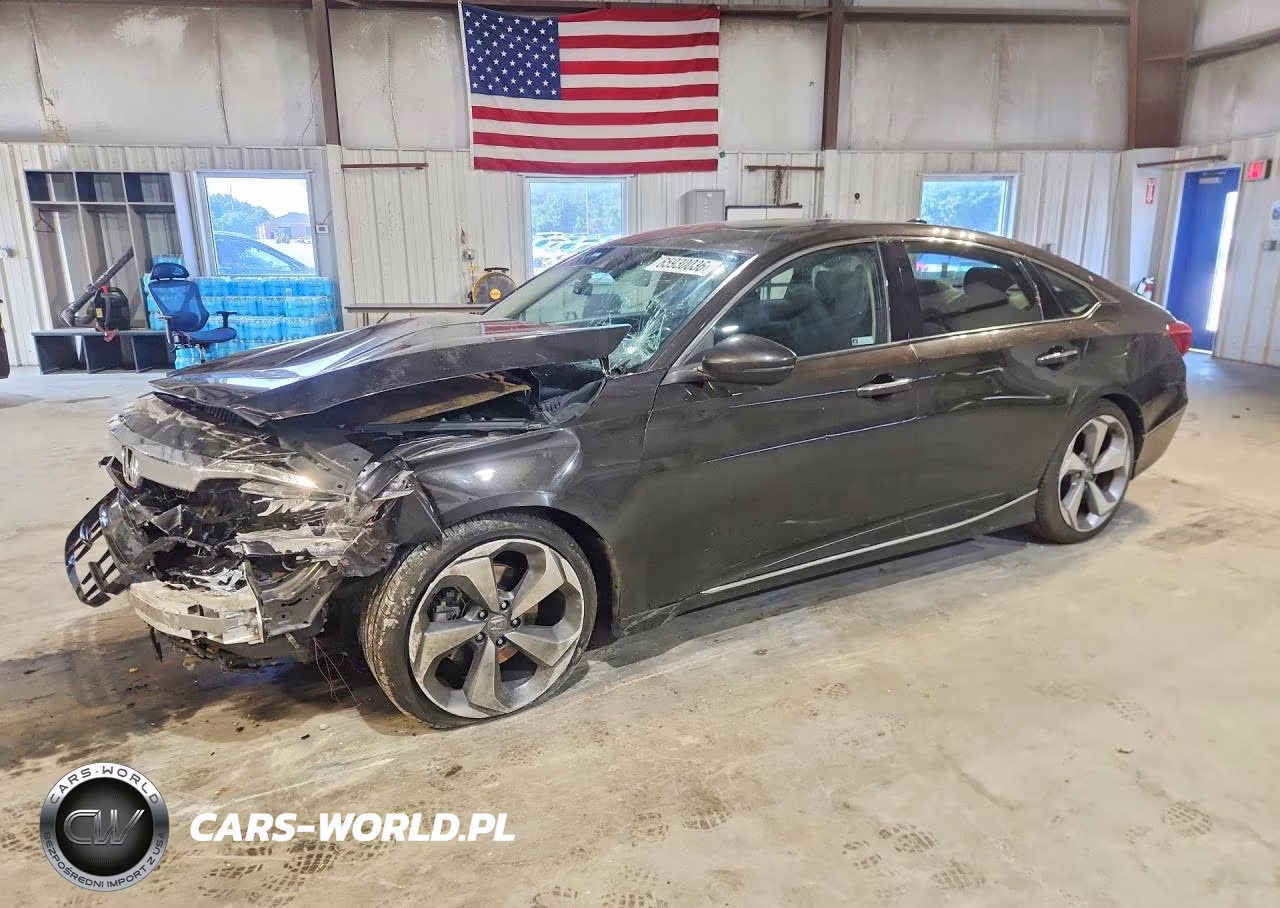 2018 Honda Accord Touring VIN:1HGCV1F99JA163950 - 1