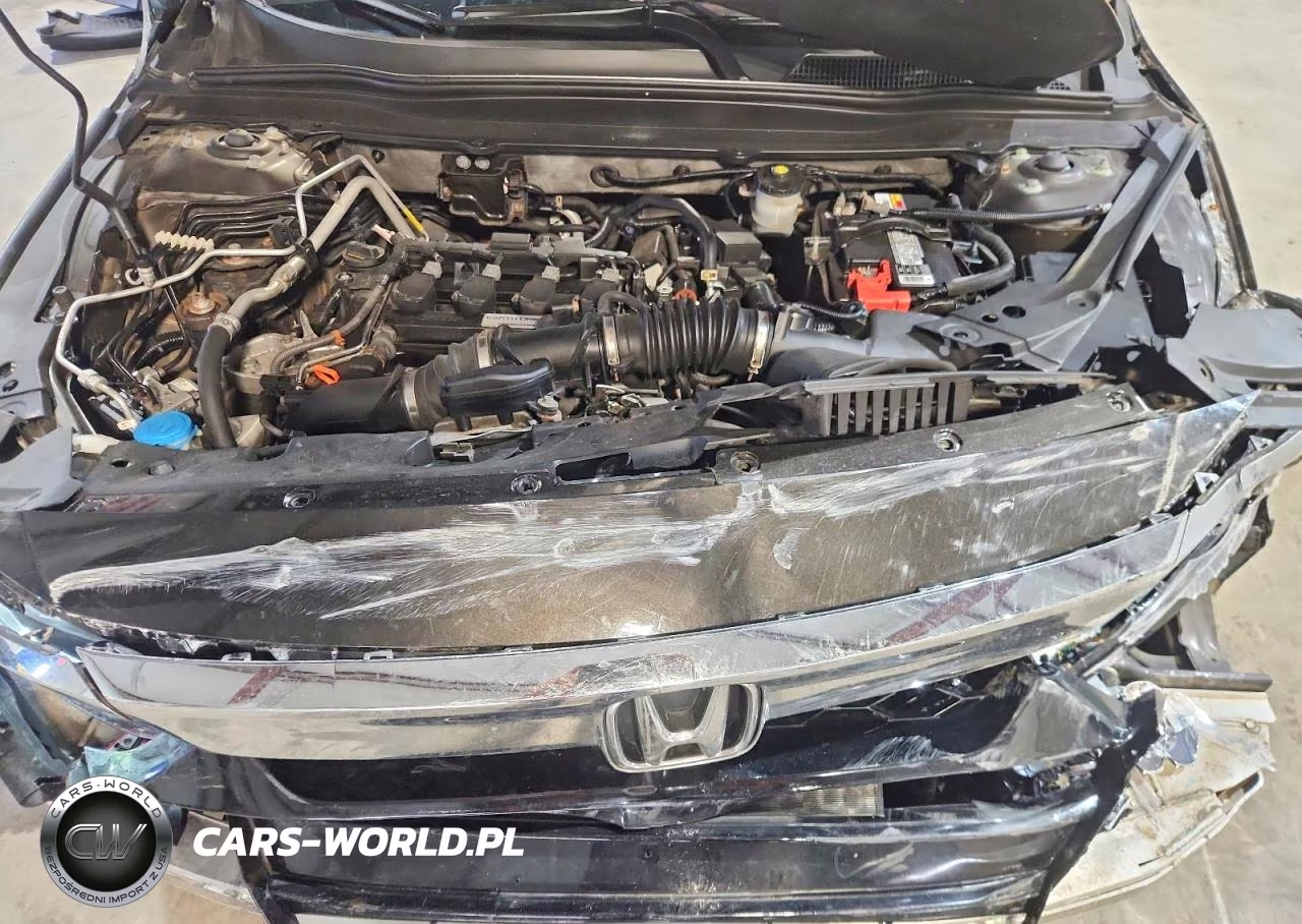 2018 Honda Accord Touring VIN:1HGCV1F99JA163950 - 11