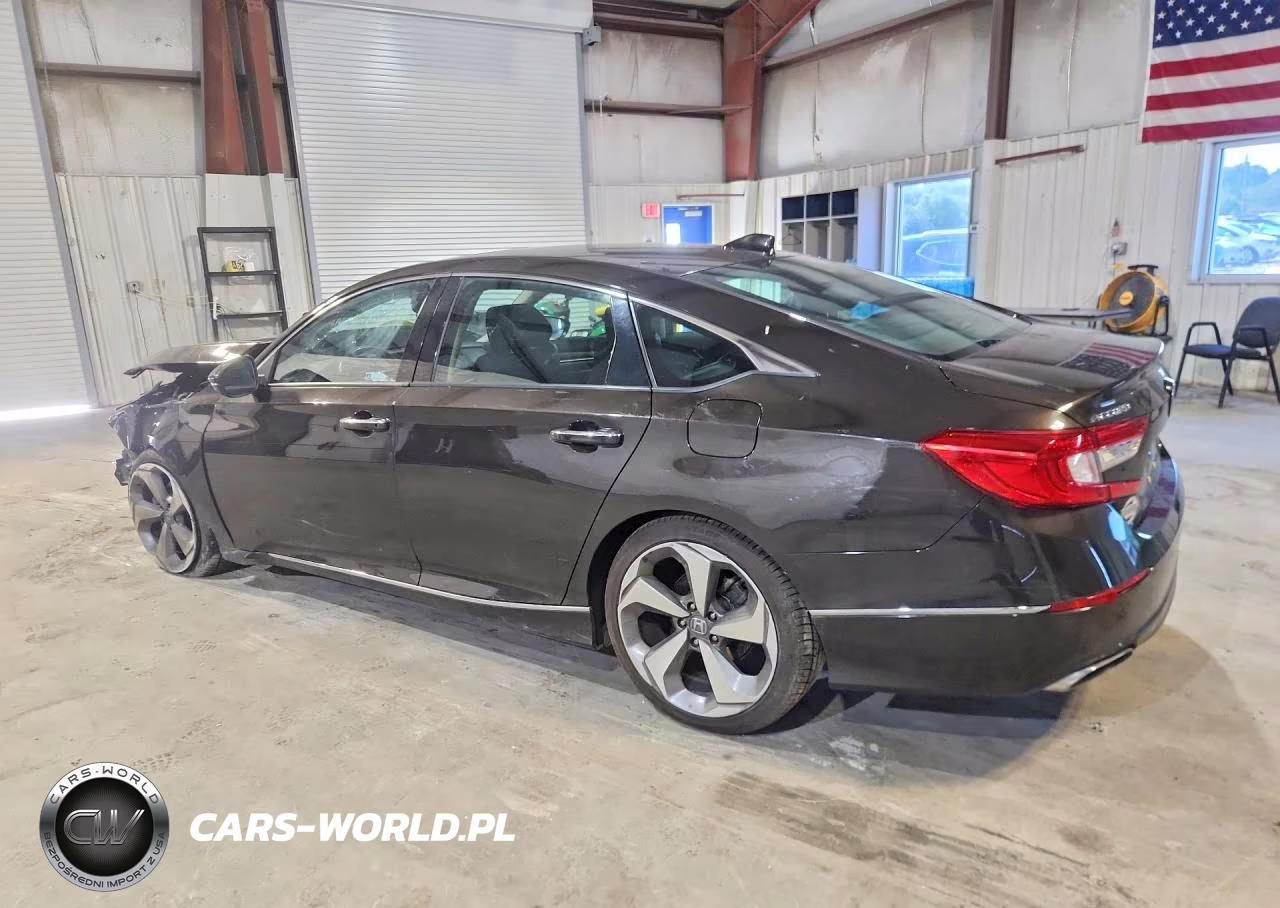2018 Honda Accord Touring VIN:1HGCV1F99JA163950 - 2