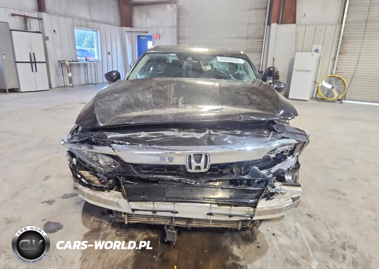 2018 Honda Accord Touring VIN:1HGCV1F99JA163950 - 5