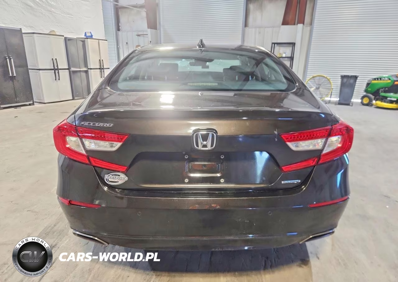 2018 Honda Accord Touring VIN:1HGCV1F99JA163950 - 6