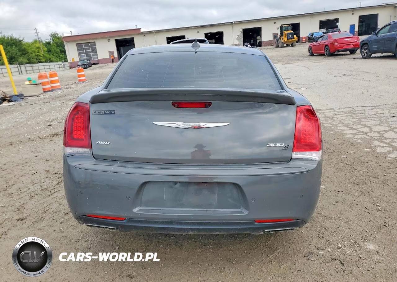 2017 Chrysler 300 S VIN:2C3CCAGG7HH586978 - 6