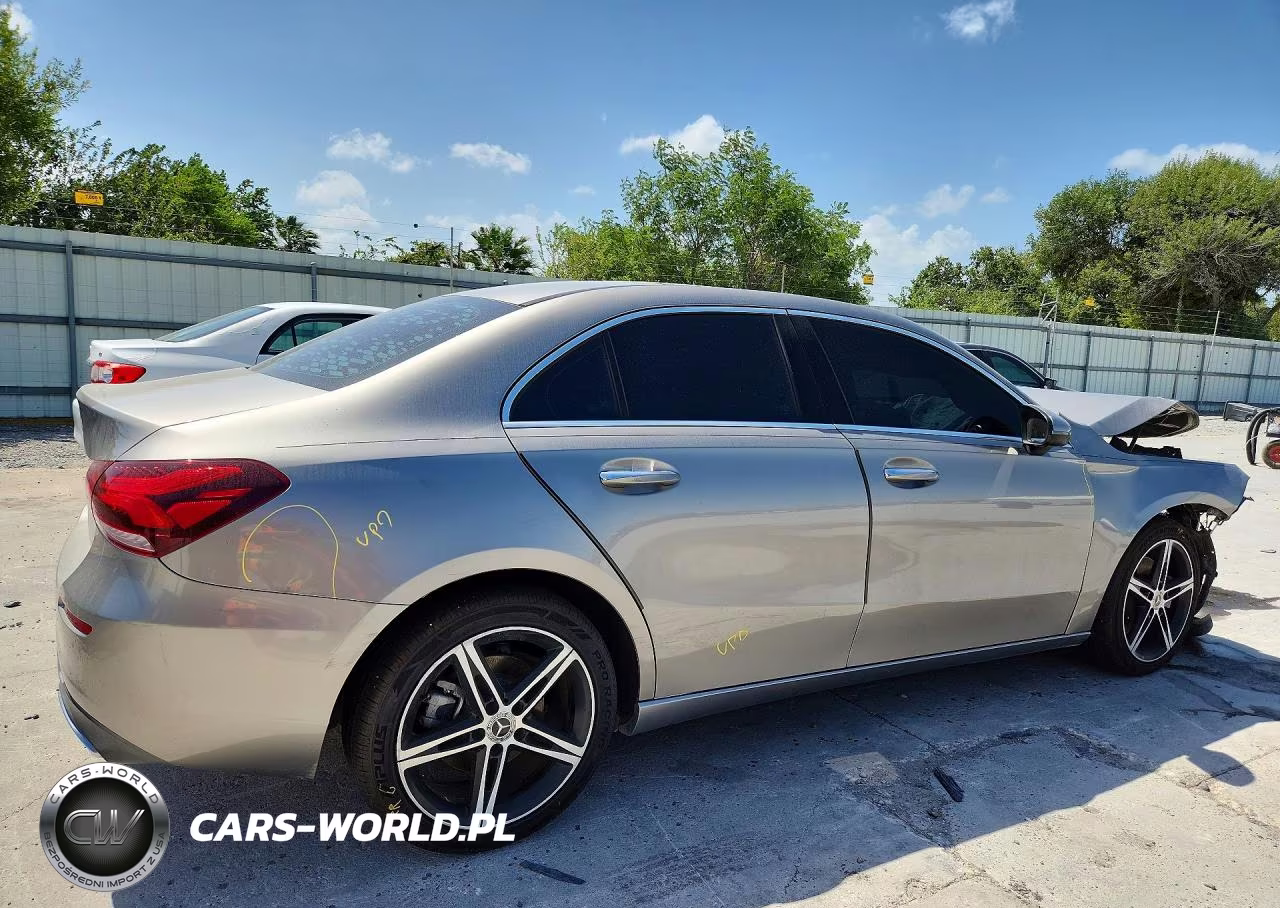 2019 Mercedes-Benz A 220 VIN:WDD3G4EB2KW003076 - 3