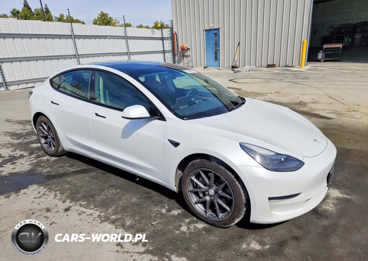 2022 Tesla Model 3 VIN:5YJ3E1EA9NF290110 - 4