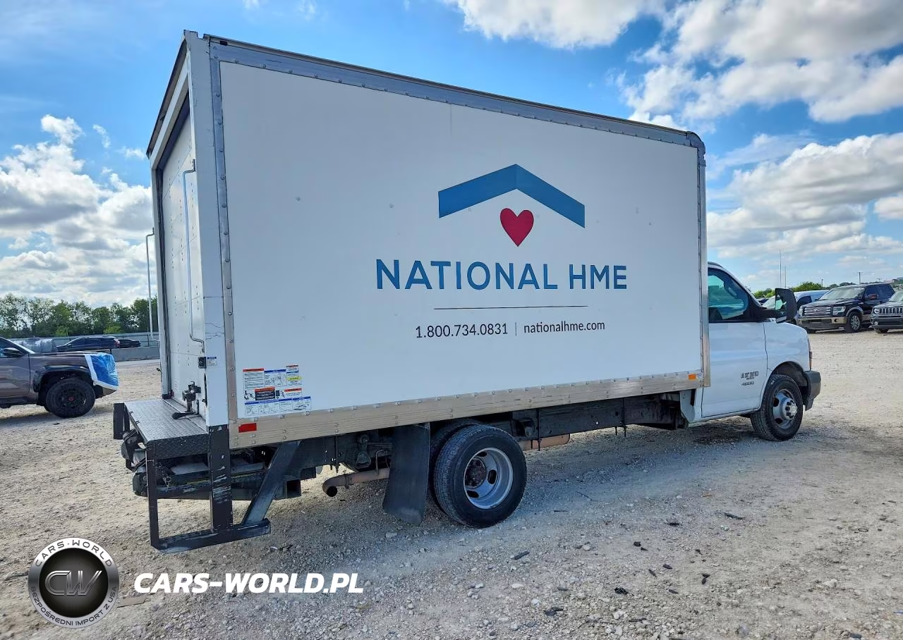 2020 Chevrolet Express G4500 VIN:1HA6GUCG5LN012251 - 3