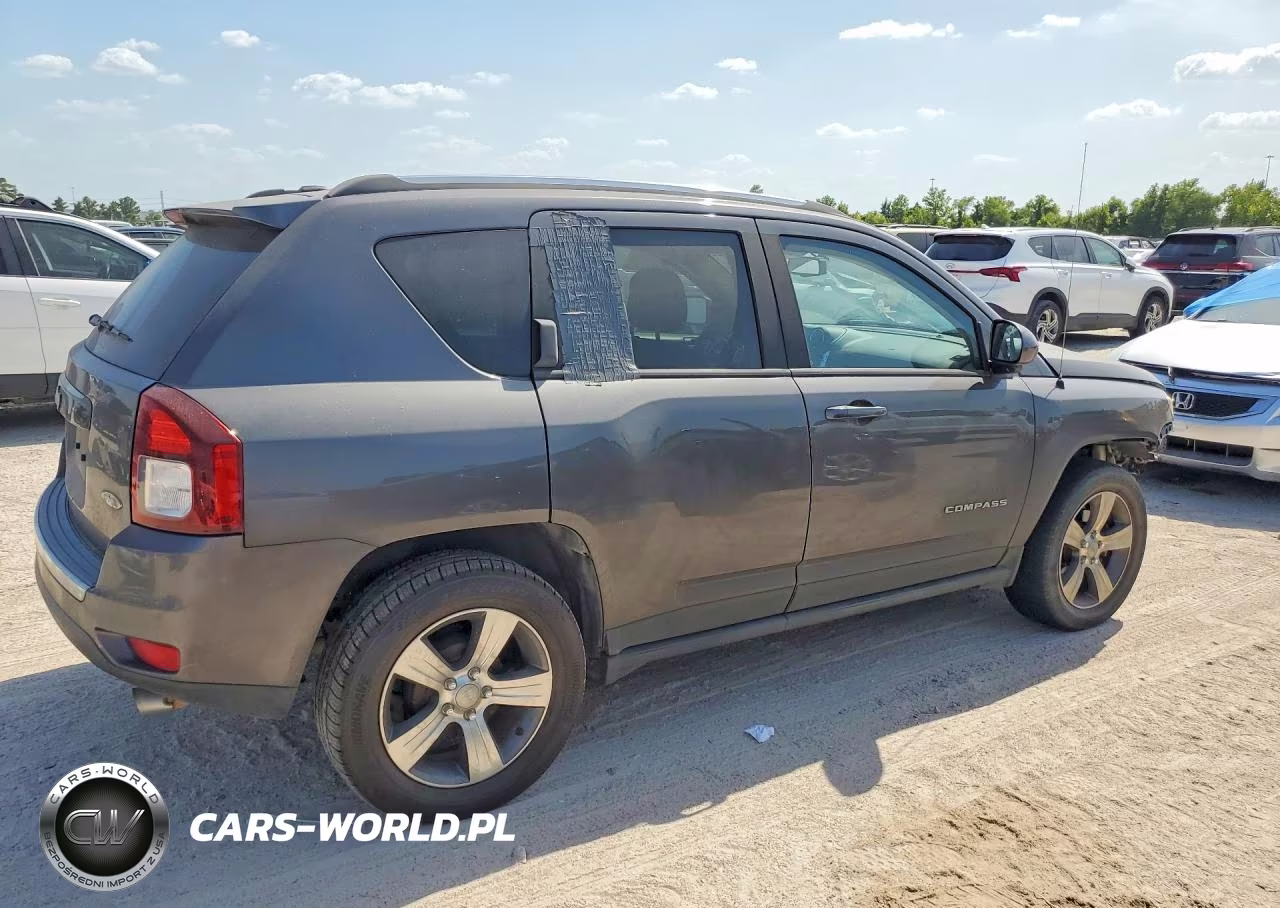 2016 Jeep Compass Latitude VIN:1C4NJCEA5GD783518 - 3