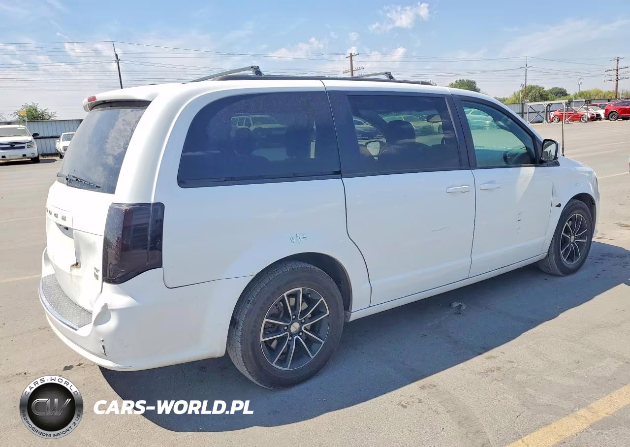 2018 Dodge Grand Caravan Gt VIN:2C4RDGEG4JR224261 - 3