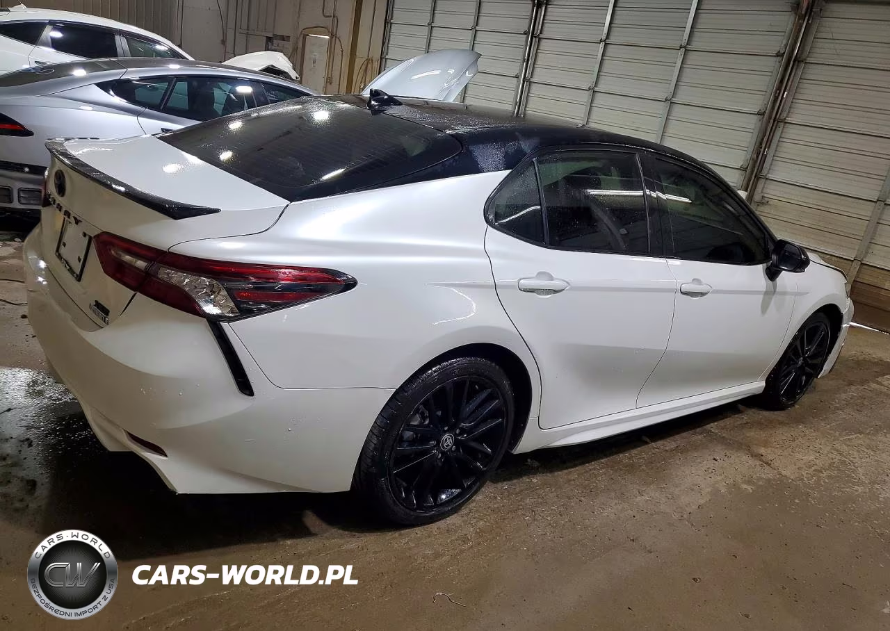 2023 Toyota Camry Xse VIN:4T1K31AK6PU049529 - 3