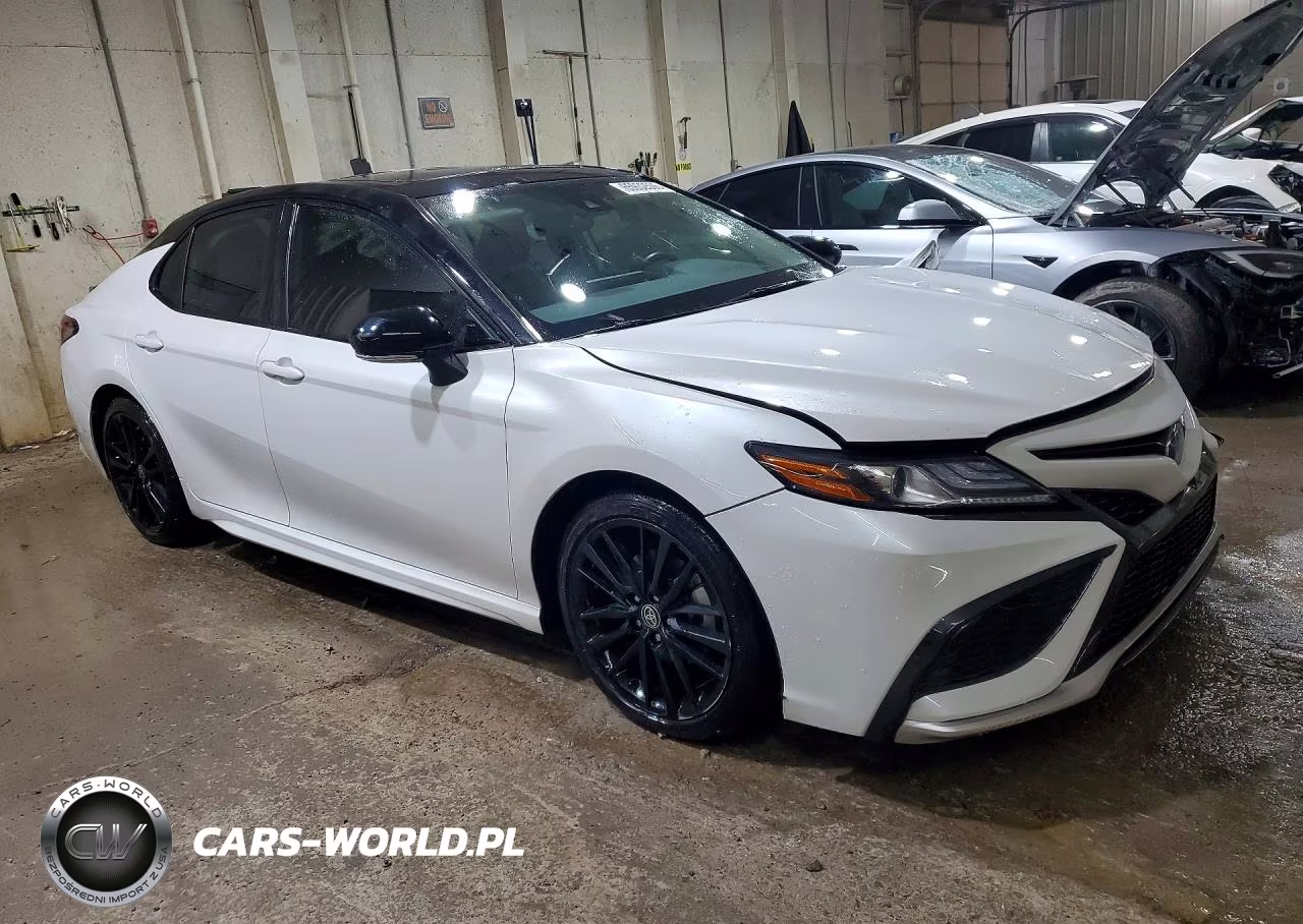 2023 Toyota Camry Xse VIN:4T1K31AK6PU049529 - 4