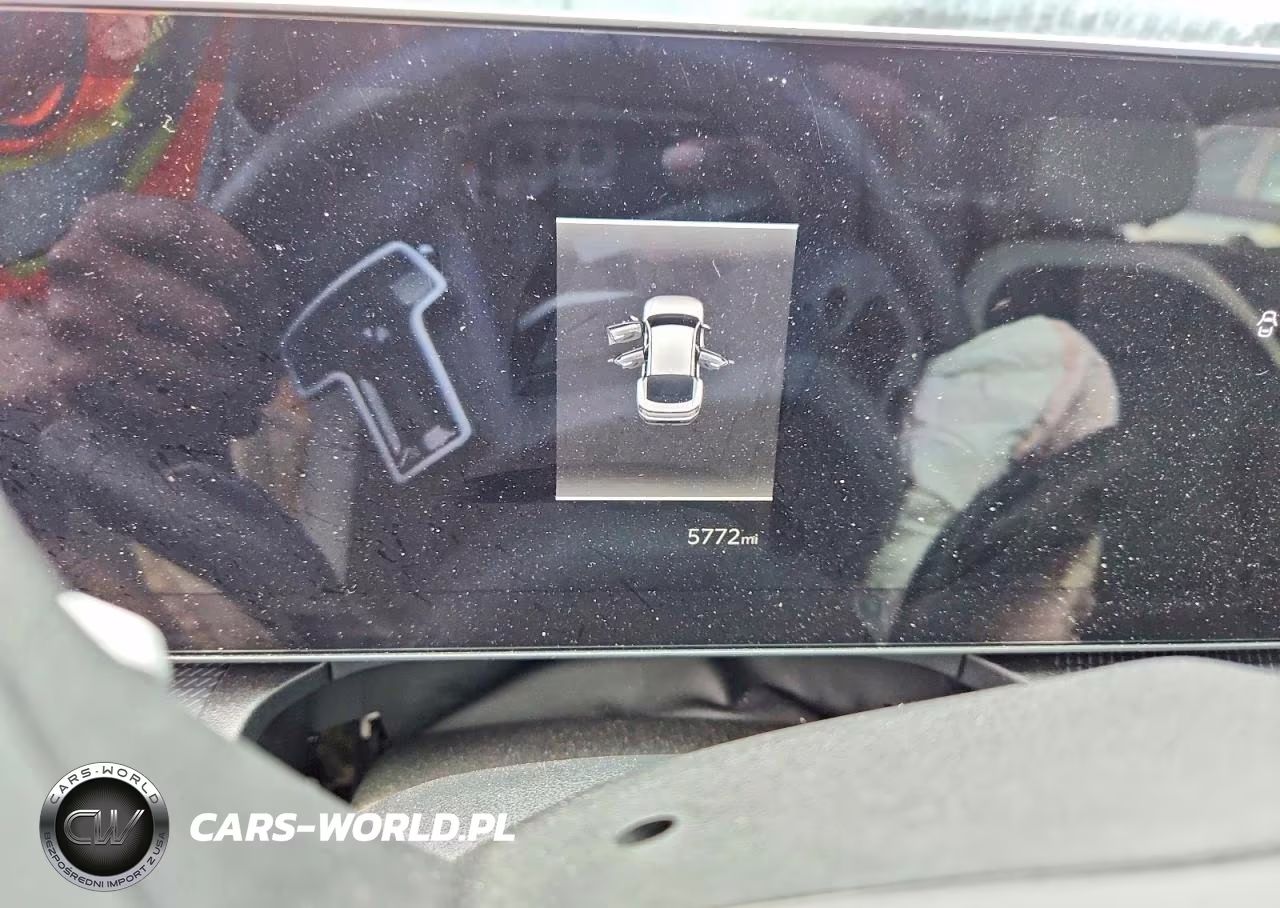 2026 Kia K4 Gt Line VIN:3KPFW4DE9TE291440 - 9