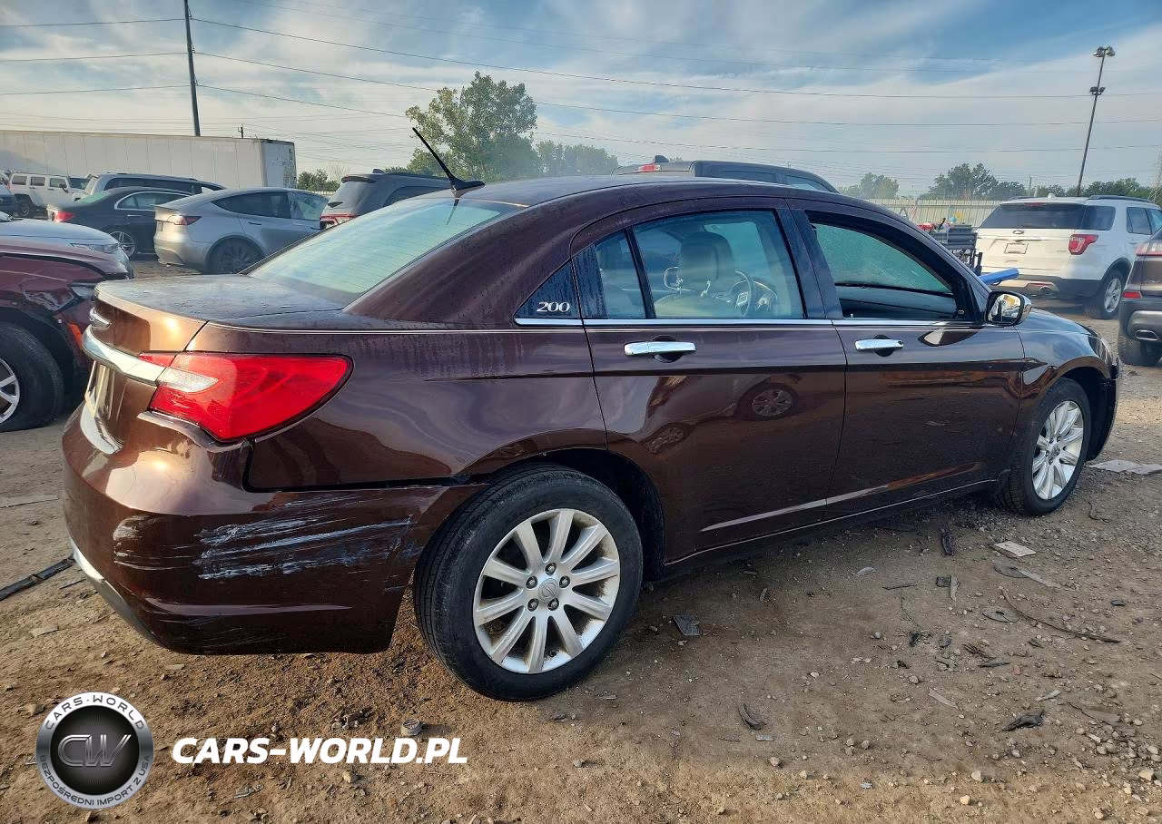 2013 Chrysler 200 Limited VIN:1C3CCBCG2DN618071 - 3