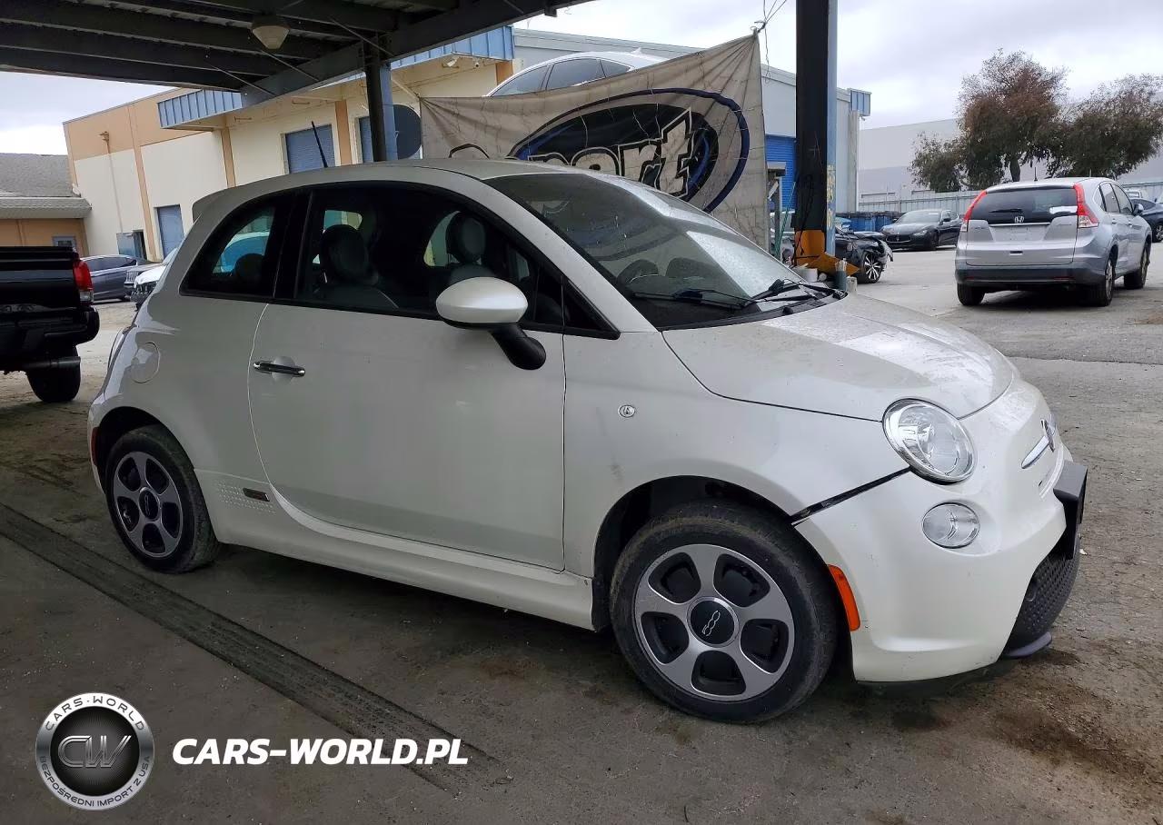 2016 Fiat 500 Electric VIN:3C3CFFGE4GT152395 - 4