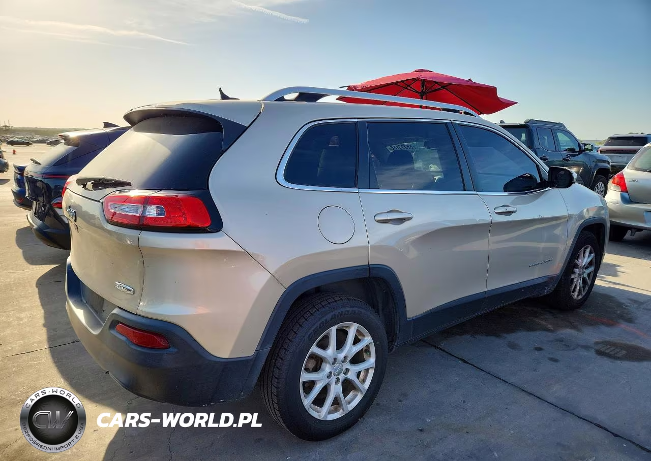 2014 Jeep Cherokee Latitude VIN:1C4PJLCB5EW186844 - 3