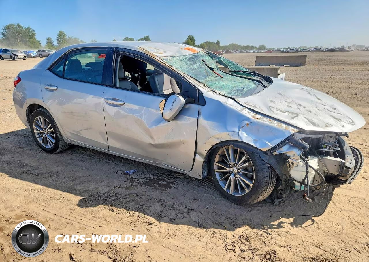 2015 Toyota Corolla Le Plus VIN:2T1BURHE1FC272086 - 4