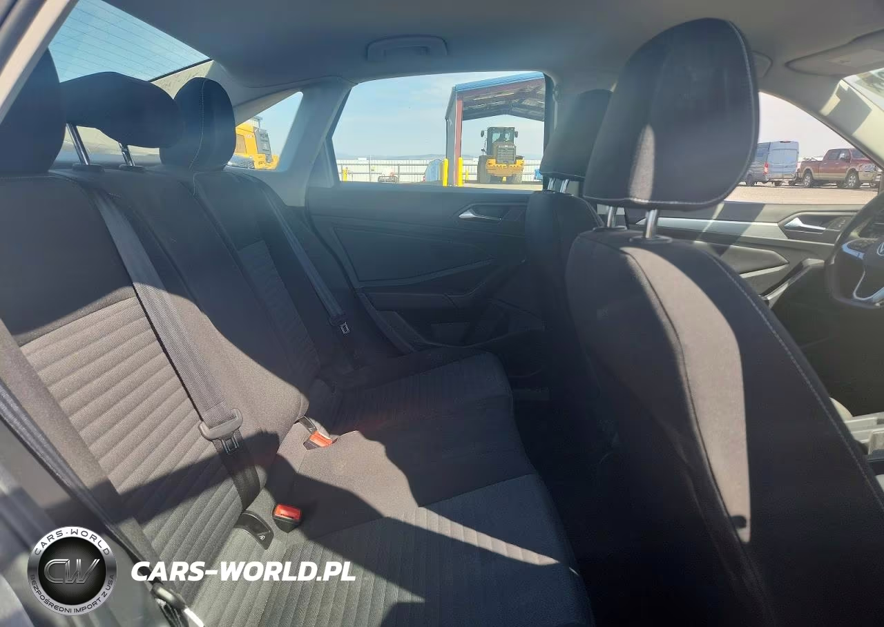 2025 Volkswagen Jetta S VIN:3VW5X7BU8SM091882 - 10
