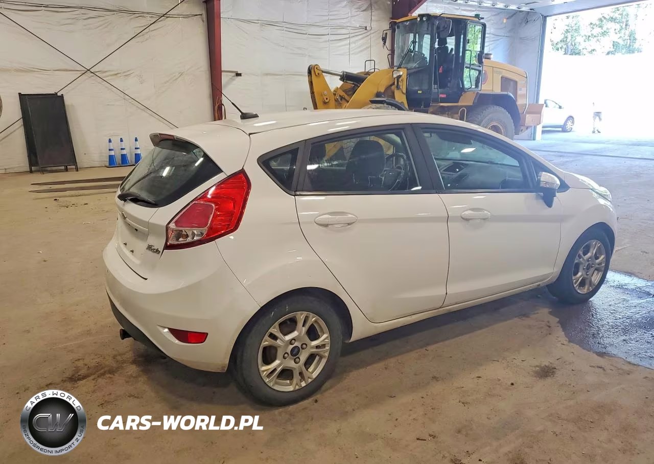 2015 Ford Fiesta Se VIN:3FADP4EJ5FM179685 - 3