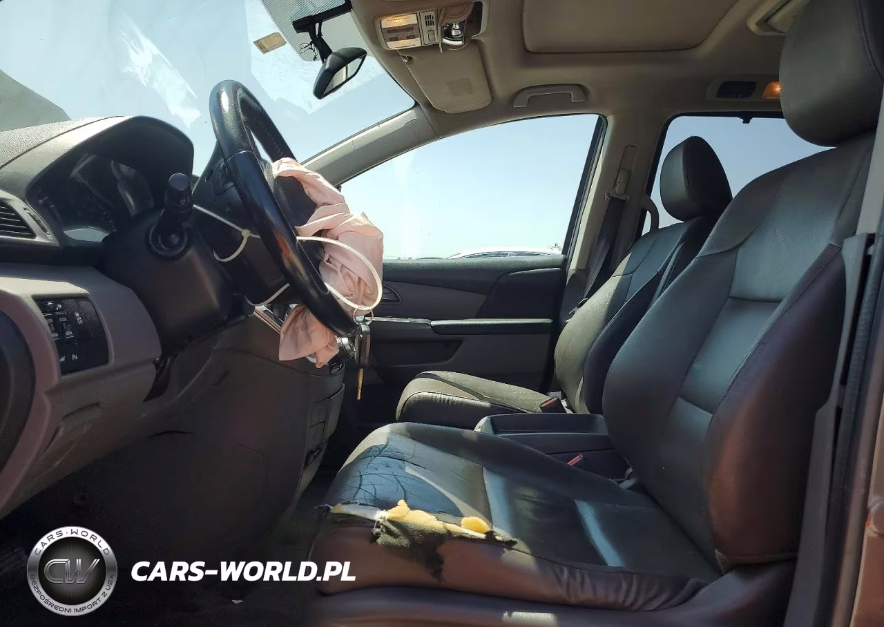 2013 Honda Odyssey Touring VIN:5FNRL5H97DB075767 - 7