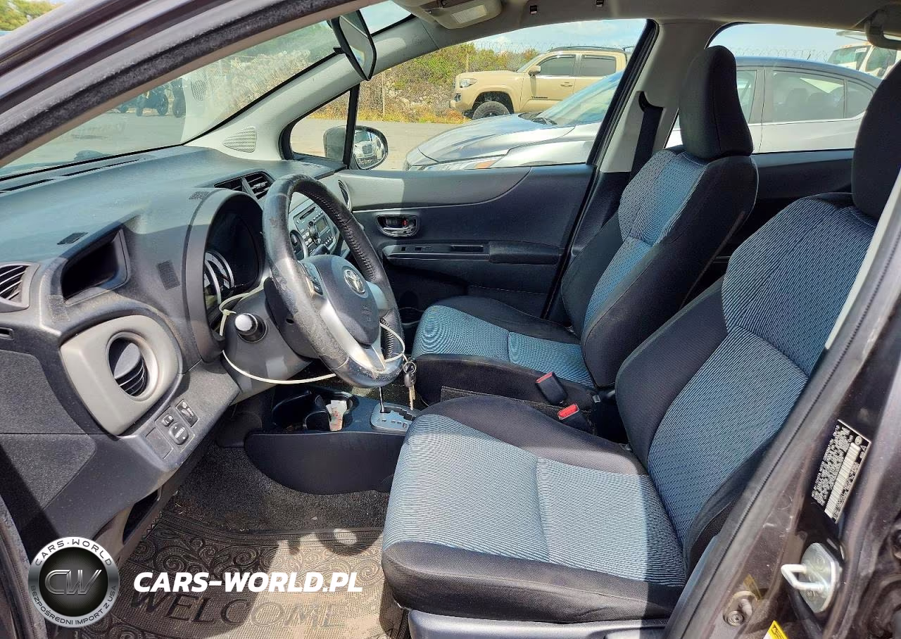 2012 Toyota Yaris 5-Door L VIN:JTDKTUD36CD535729 - 7