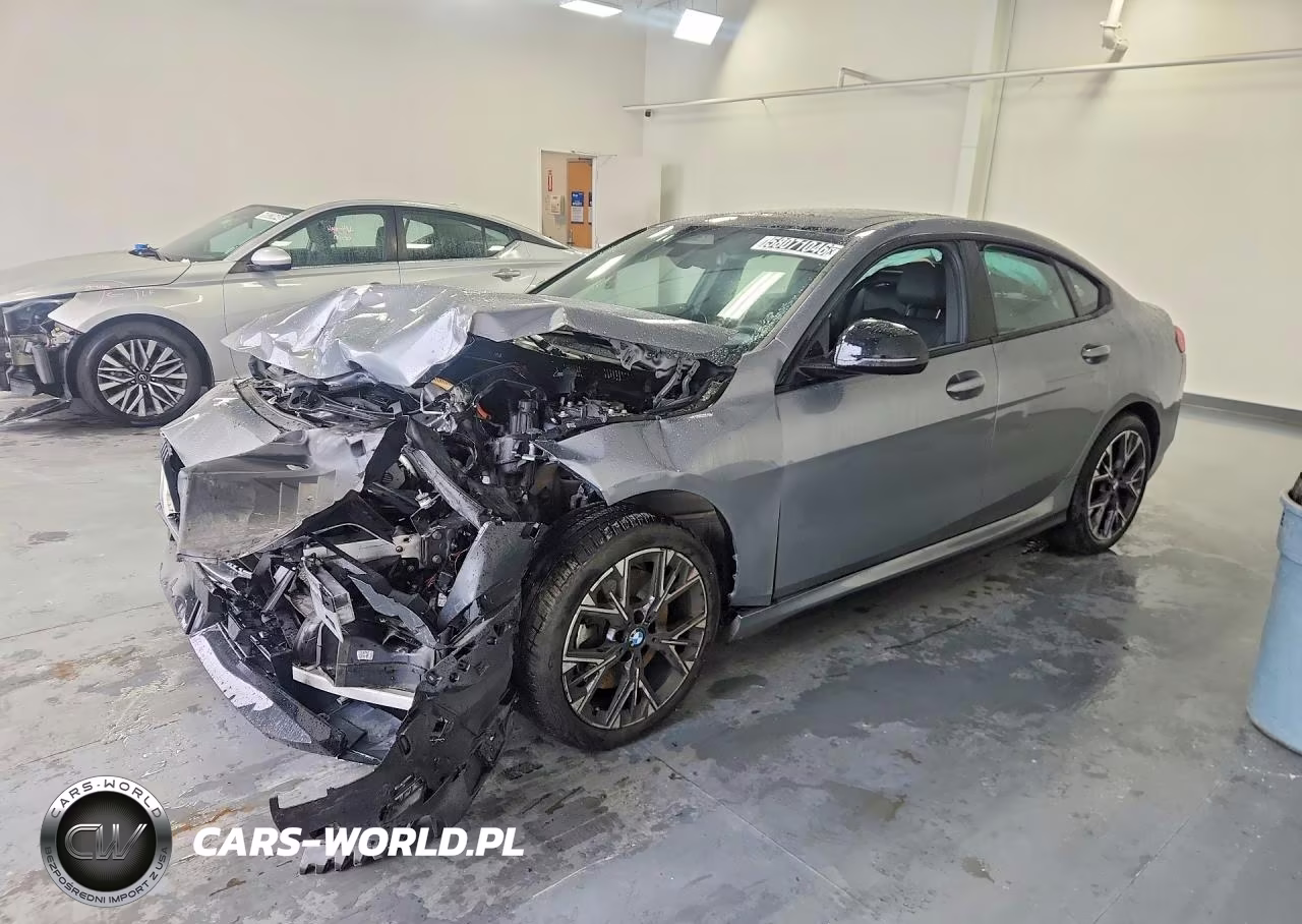 2026 BMW 228Xi – zdjęcie 1 z 12