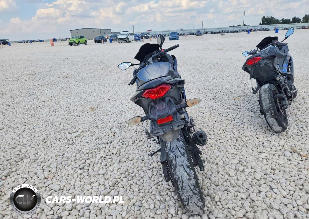 2015 Kawasaki Ex300 A VIN:JKAEX8A16FDA24387 - 4