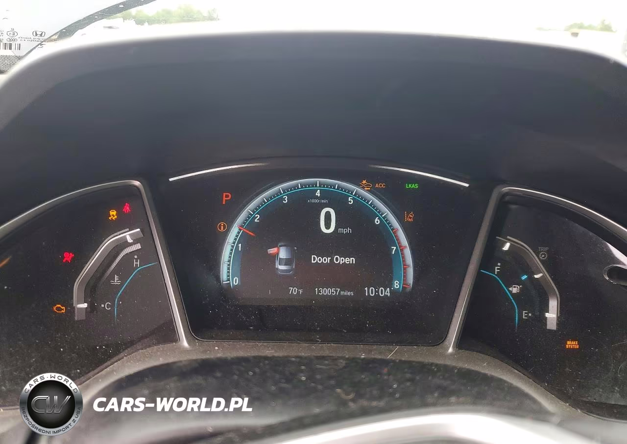 2018 Honda Civic Touring VIN:2HGFC1F96JH640516 - 9