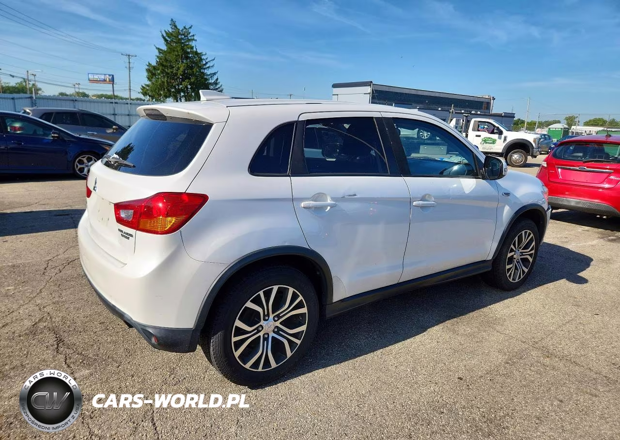 2017 Mitsubishi Outlander Sport Es VIN:JA4AP3AU0HZ030538 - 3