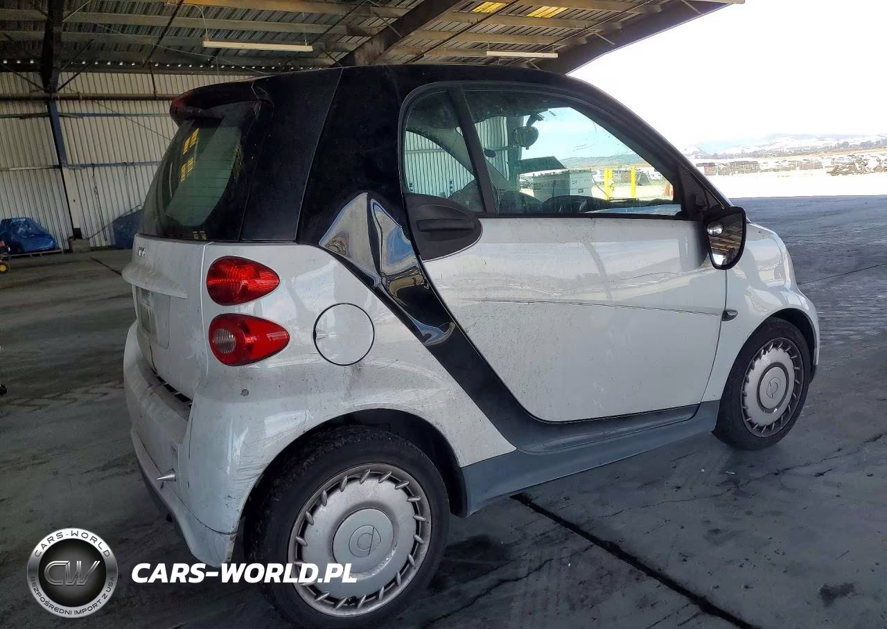 2014 Smart Fortwo Pure VIN:WMEEJ3BA6EK753006 - 3