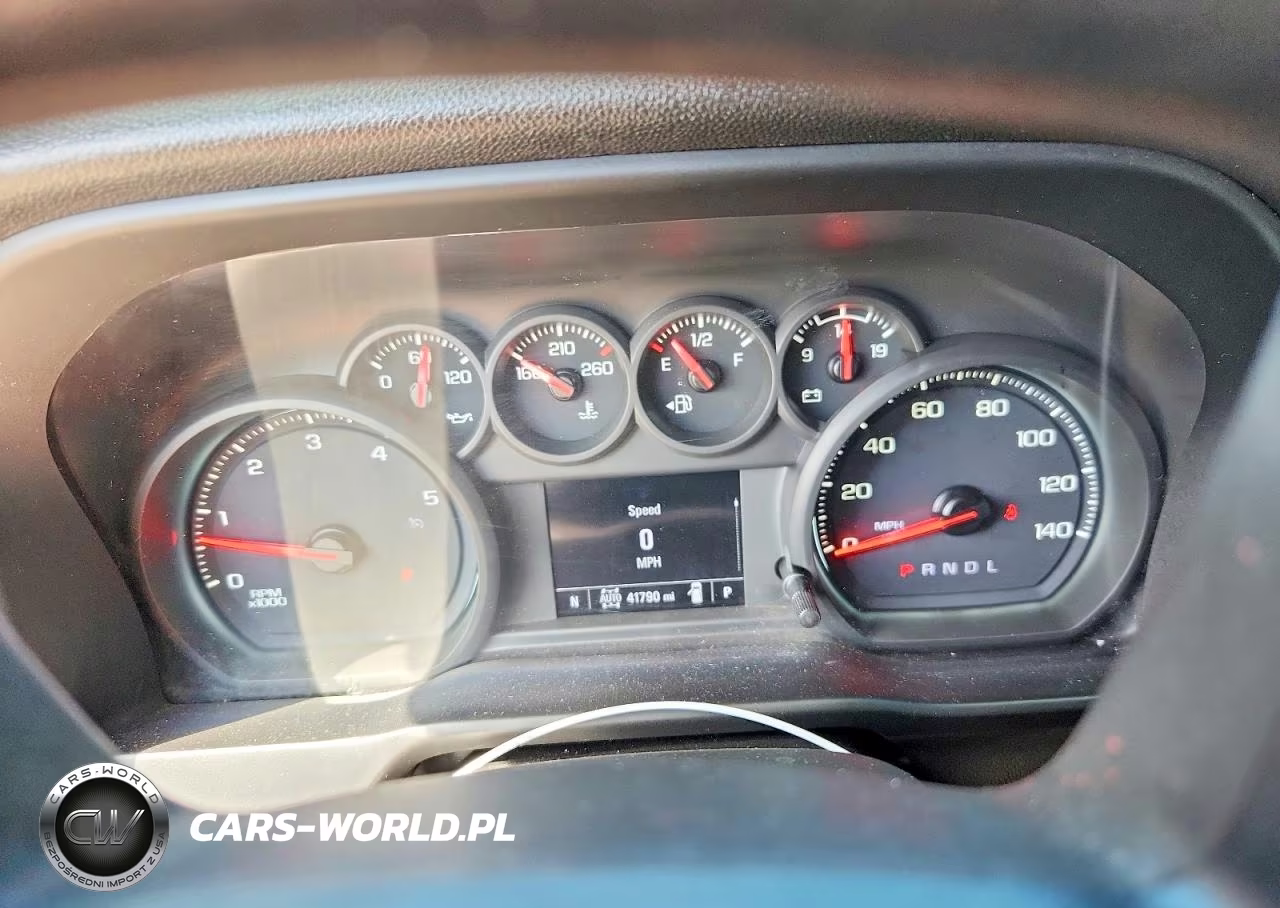 2023 Chevrolet Silverado K3500 VIN:1GB4YSEYXPF122784 - 9