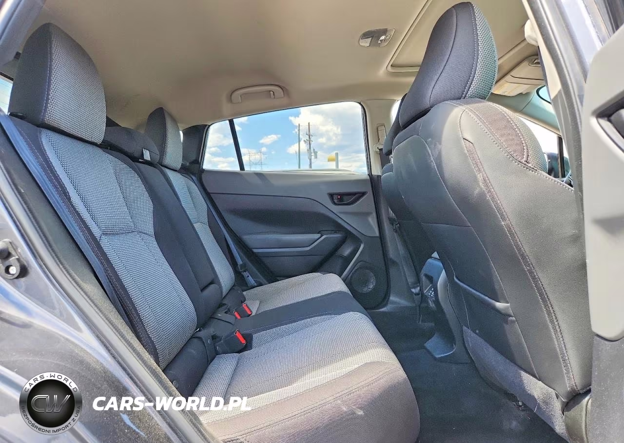 2024 Subaru Crosstrek Premium VIN:JF2GUADC9R8323170 - 10