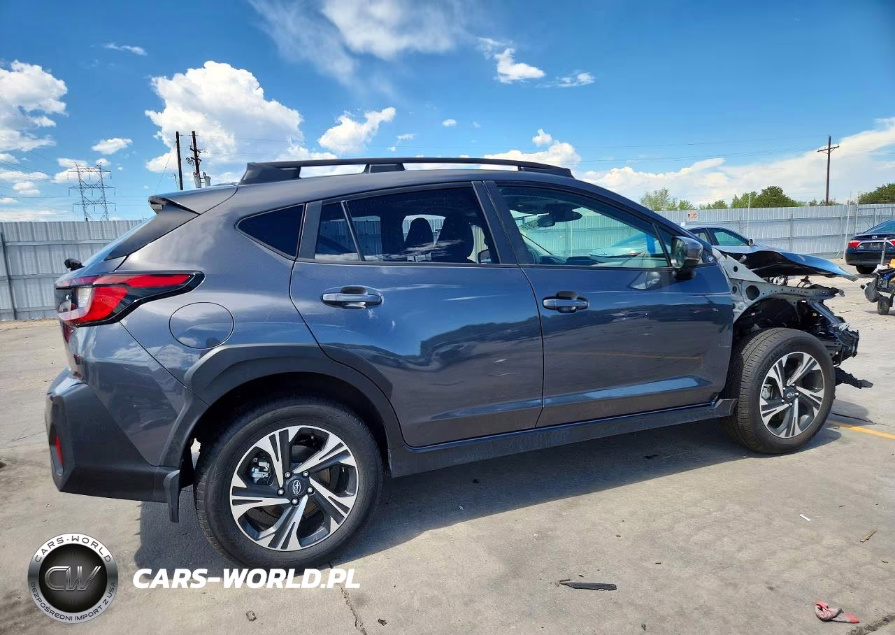 2024 Subaru Crosstrek Premium VIN:JF2GUADC9R8323170 - 3