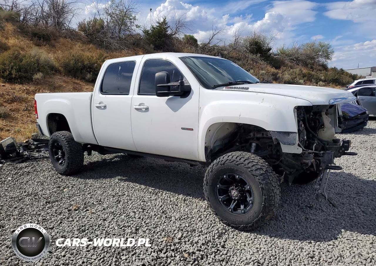 2008 GMC Sierra K2500 Heavy Duty VIN:1GTHK23618F125798 - 4